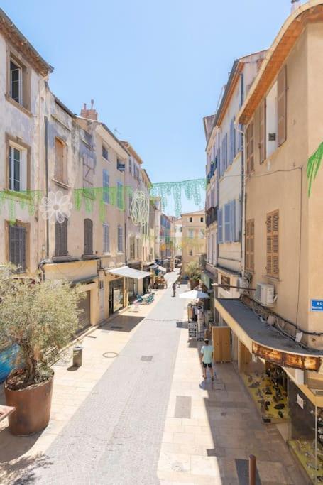 Charmant T3 Sur Jolie Place, Parking Inclus, Clim Ла Сиота Екстериор снимка
